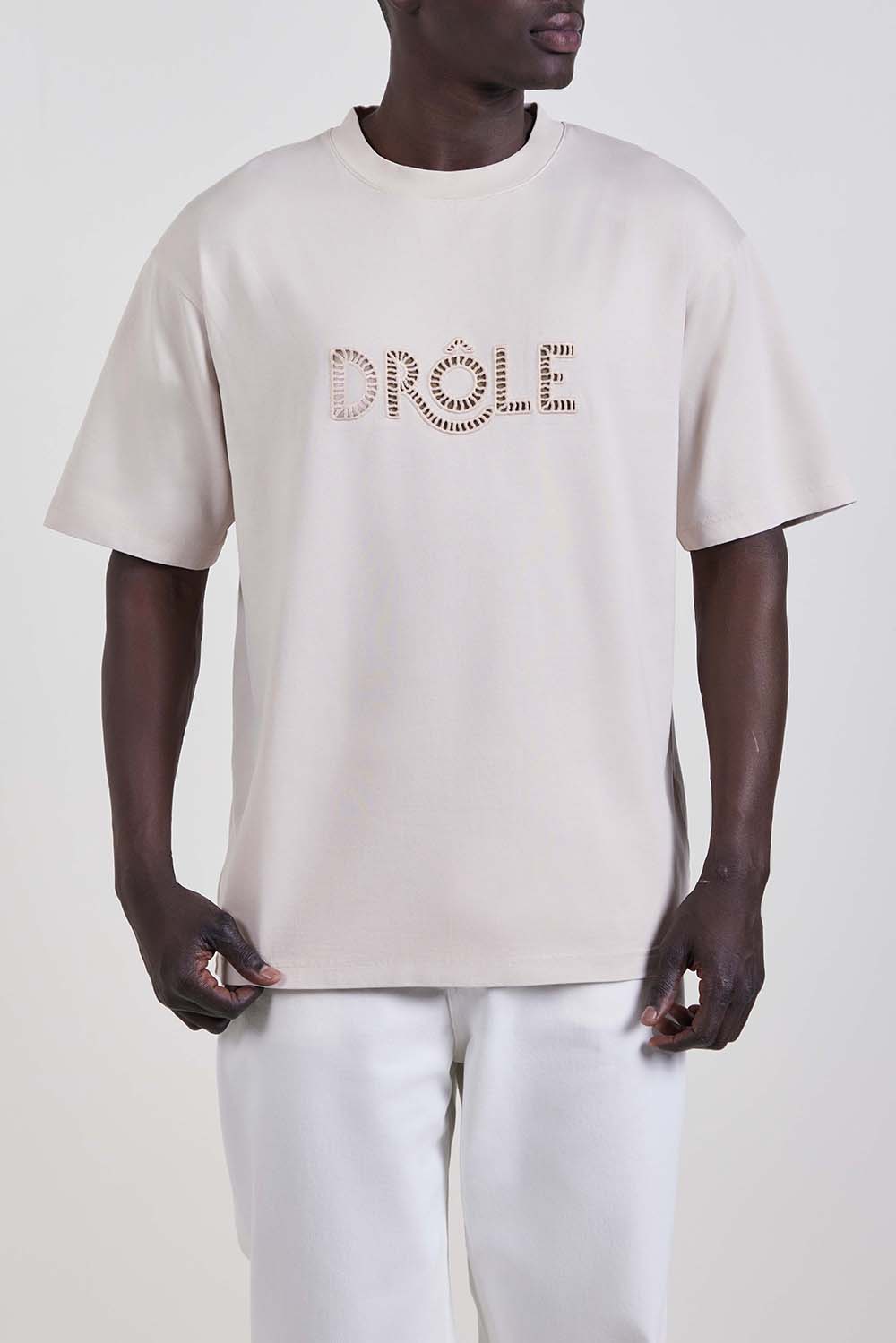 תמונת דוגמן קידמית של חולצת טי בגזרה משוחררת