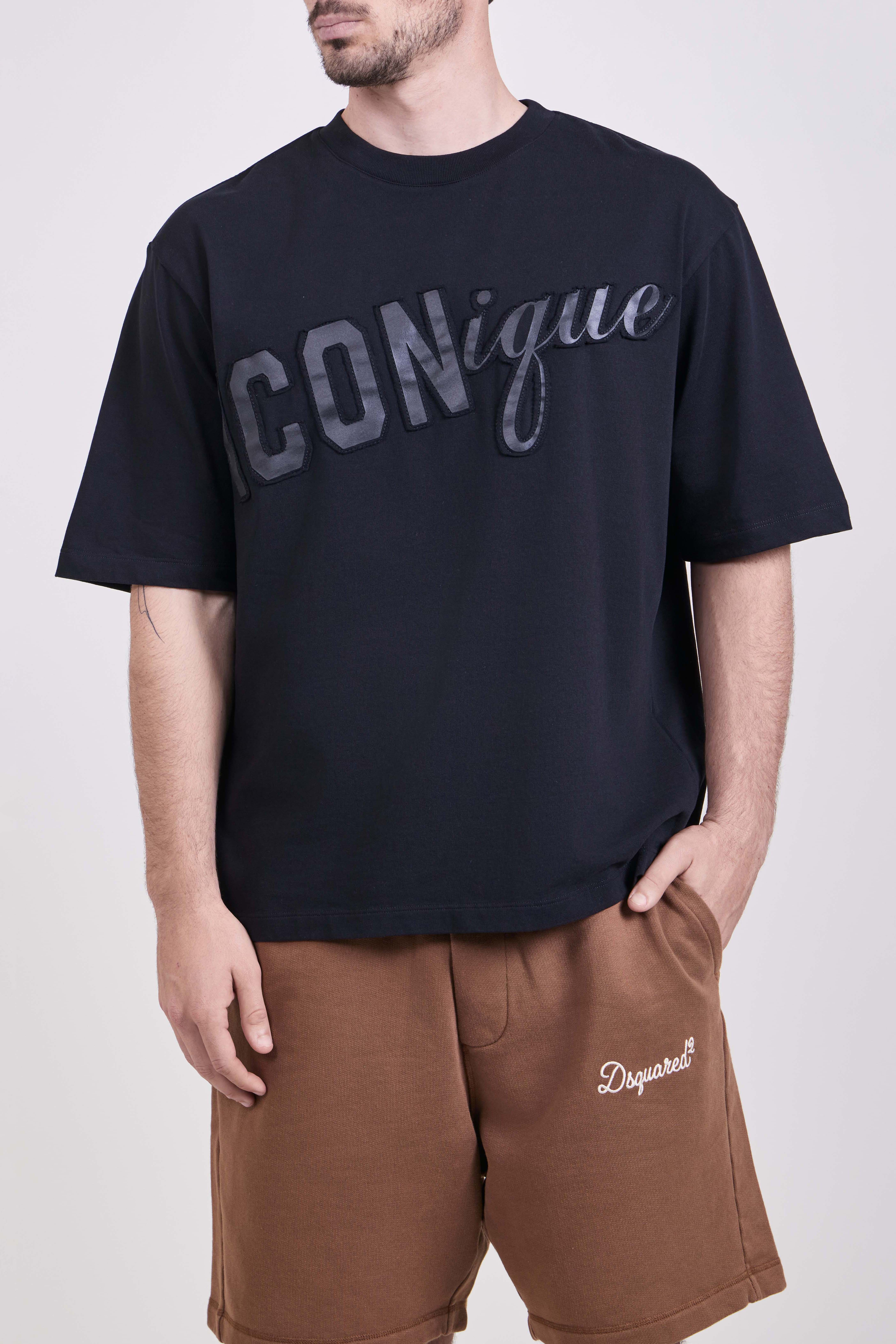 תמונת דוגמן קידמית של חולצת טי