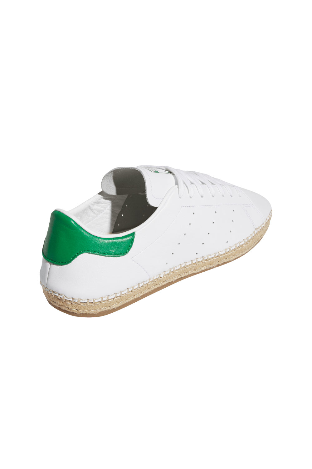 תמונת פנים של נעלי סניקרס אדידס X קלוט