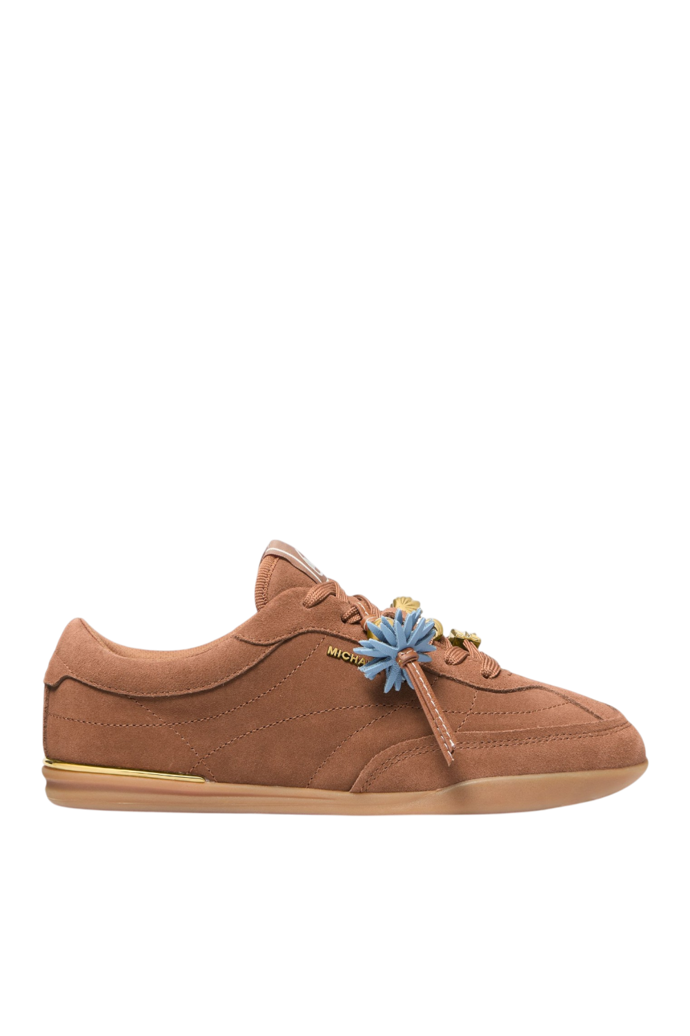 תמונה קידמית של נעלי סניקרס