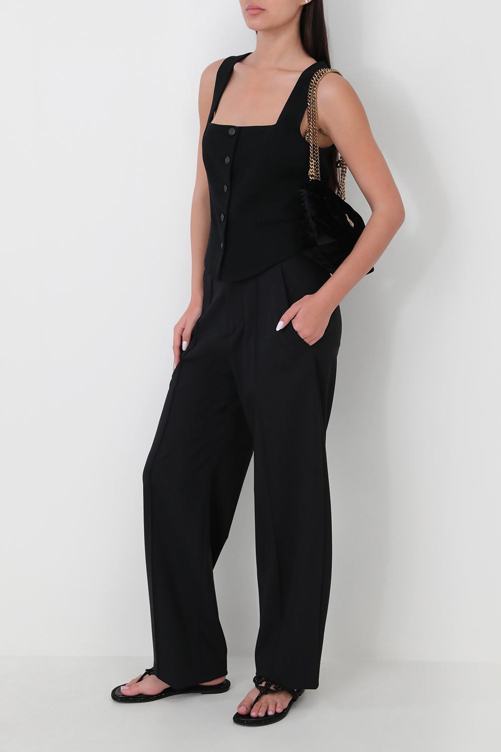 תמונת דוגמן קידמית של כפכפי אצבע