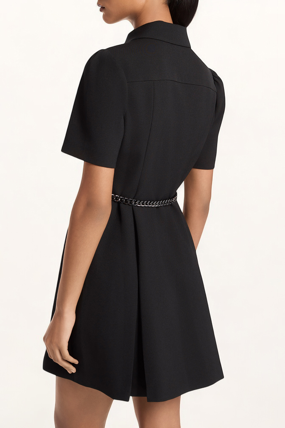 תמונת דוגמן אחורית של שמלת מיני