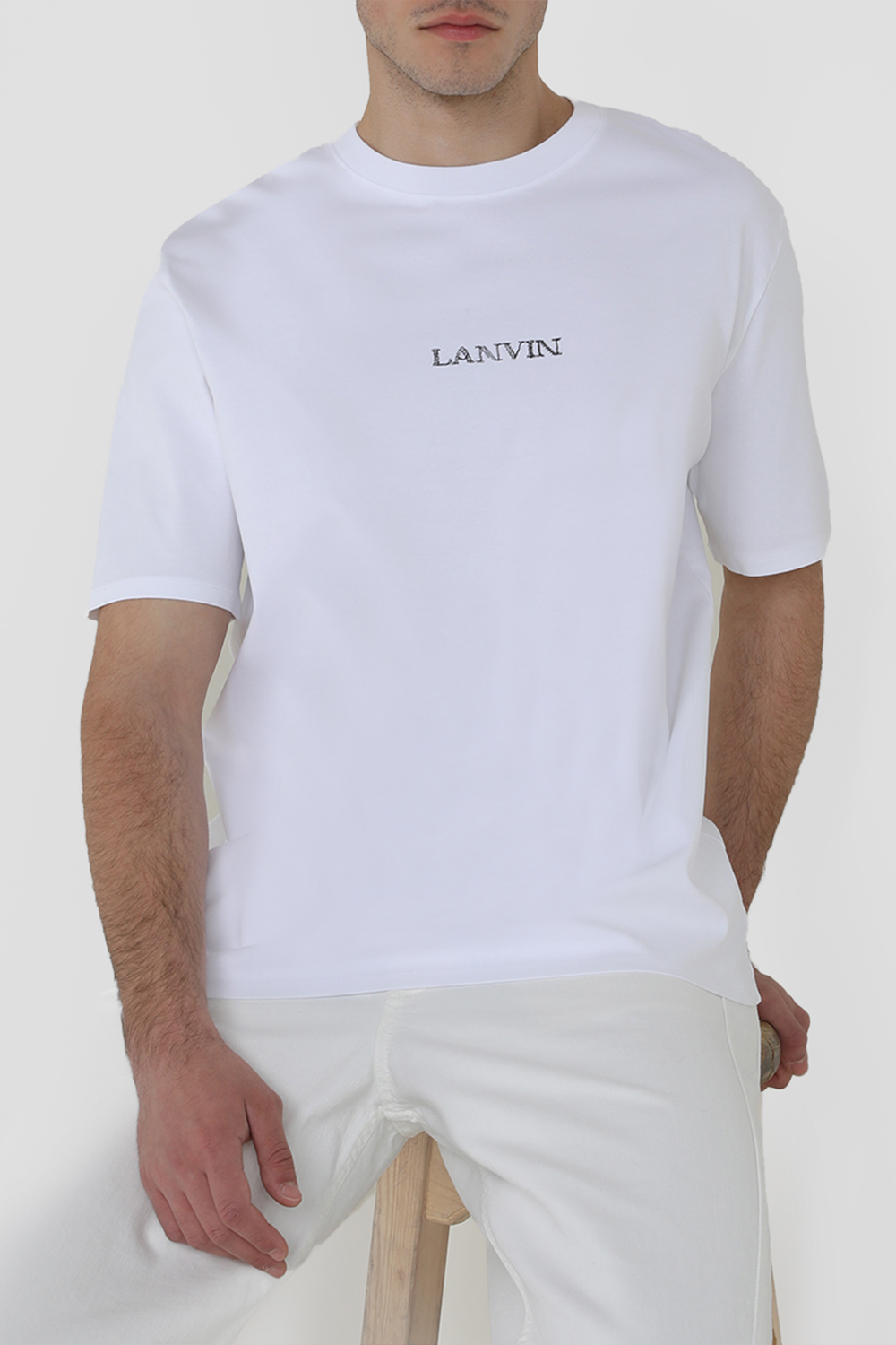 תמונת דוגמן קידמית של חולצת טי