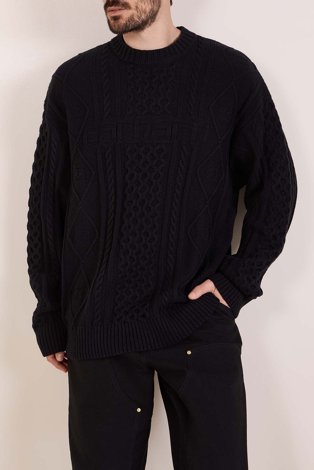 תמונת דוגמן קידמית של סריג בדוגמת צמות