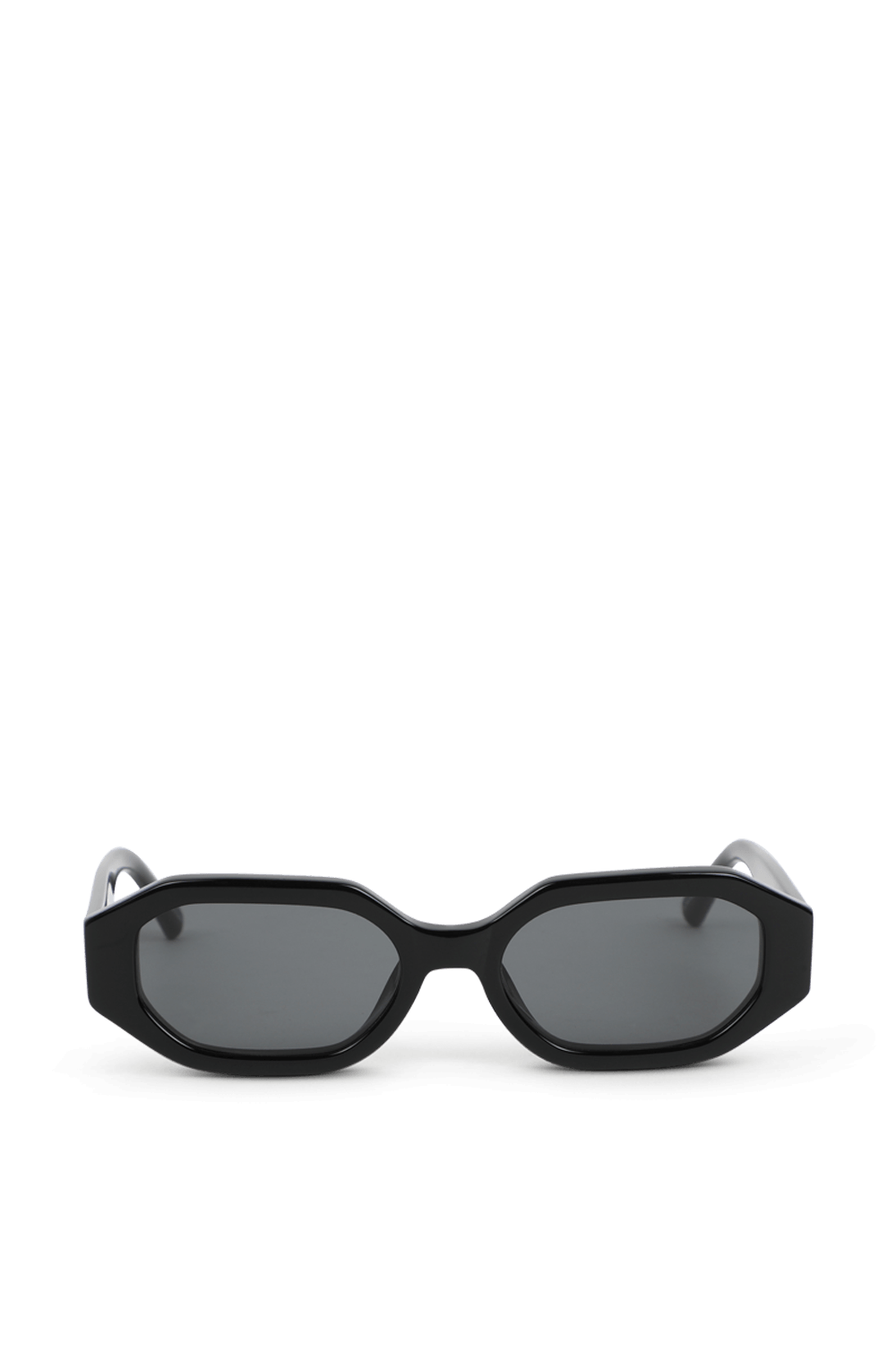 תמונה קידמית של Black Sunglasses