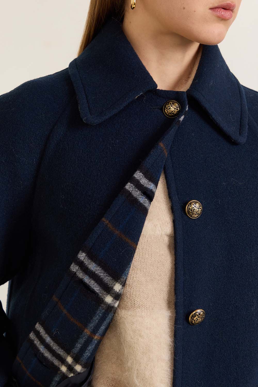 תמונת תקריב דוגמן של ז'קט צמר