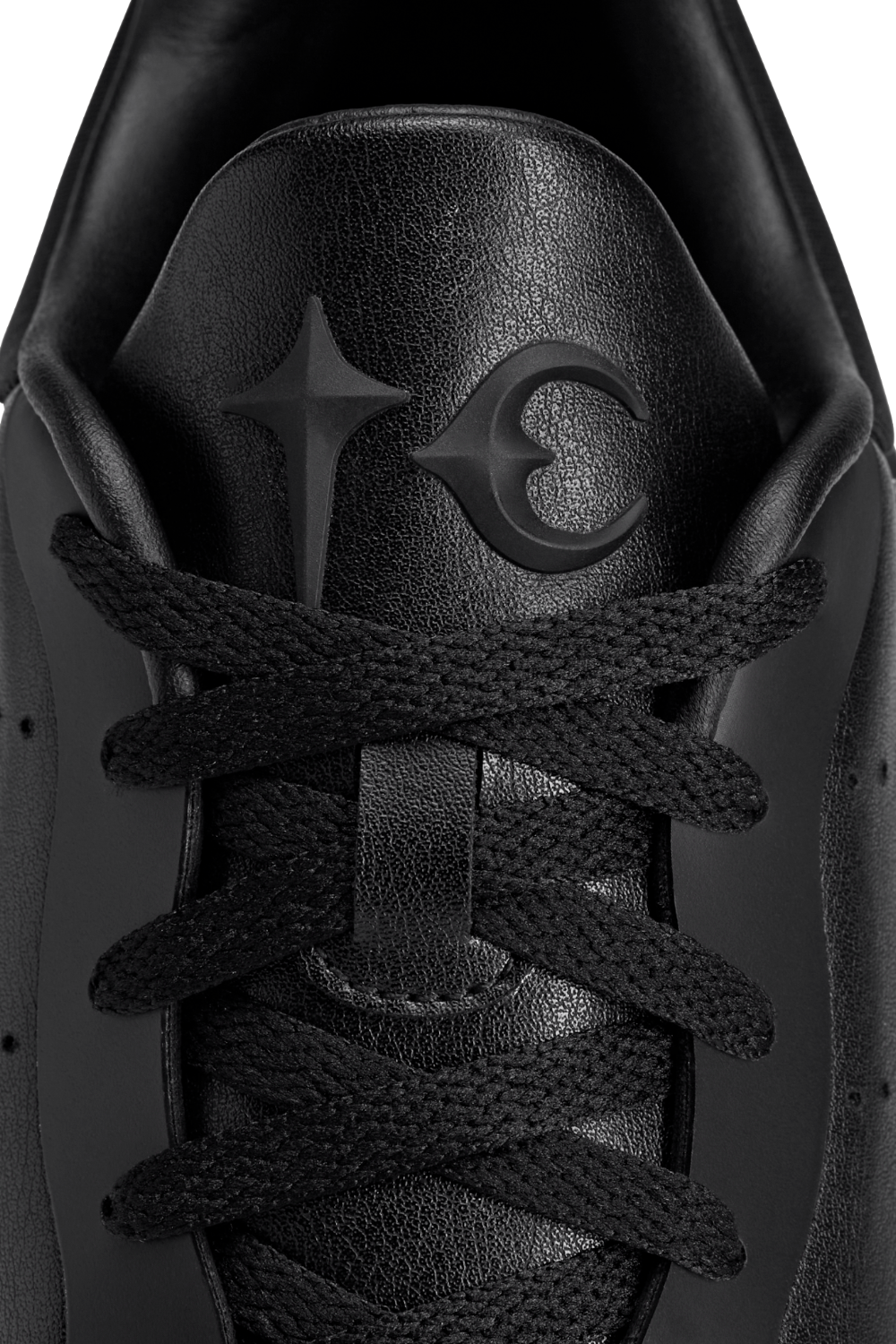 נעלי סניקרס