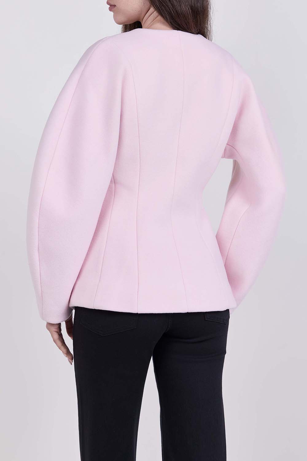 תמונת דוגמן אחורית של בלייזר צמר