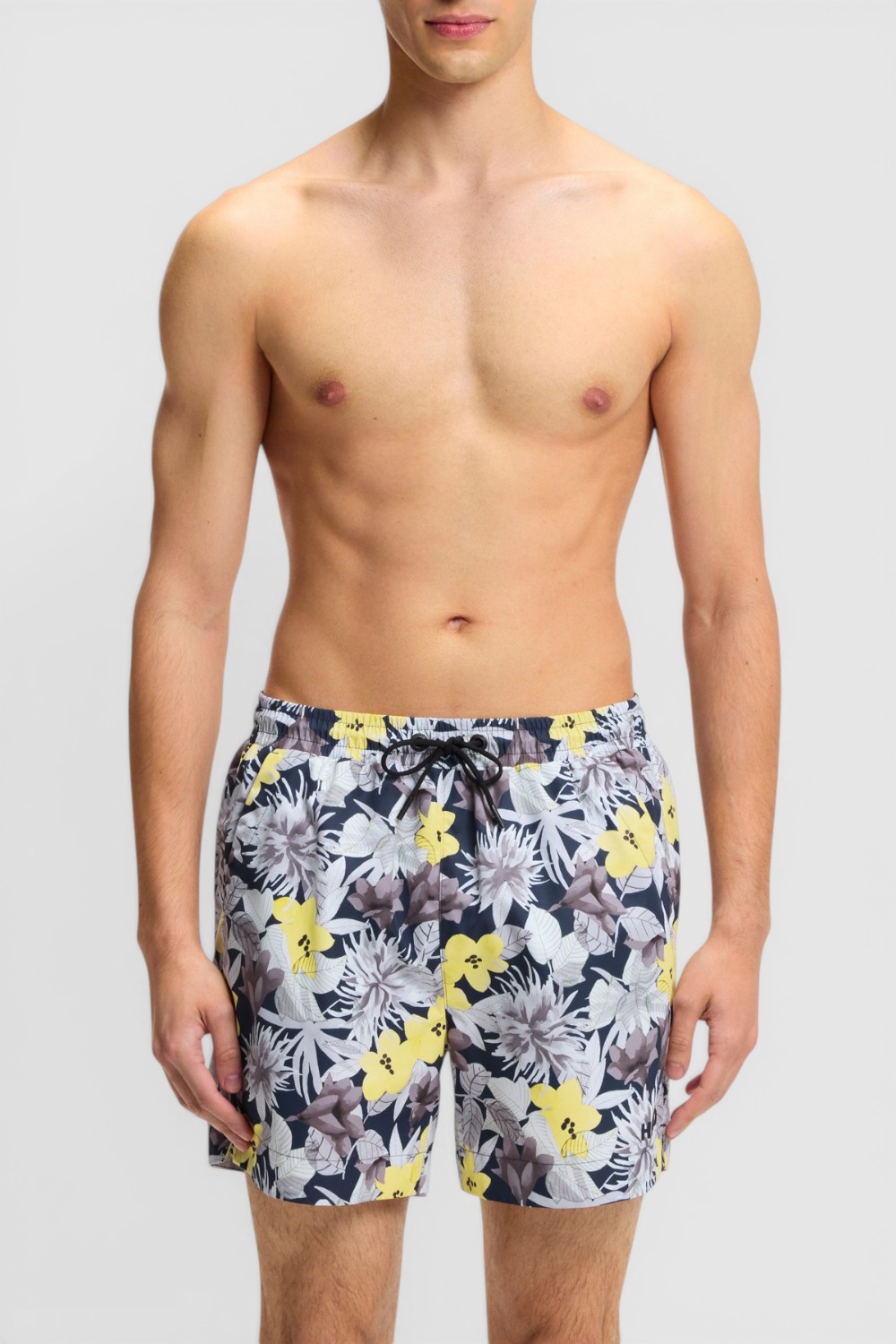 תמונת דוגמן קידמית של מכנסי בגד ים