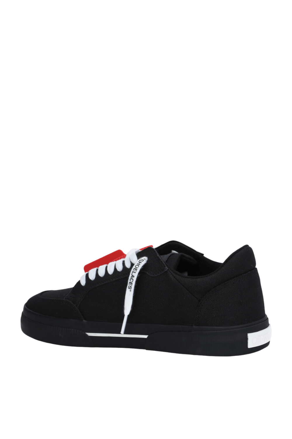 תמונה אחורית של נעלי סניקרס