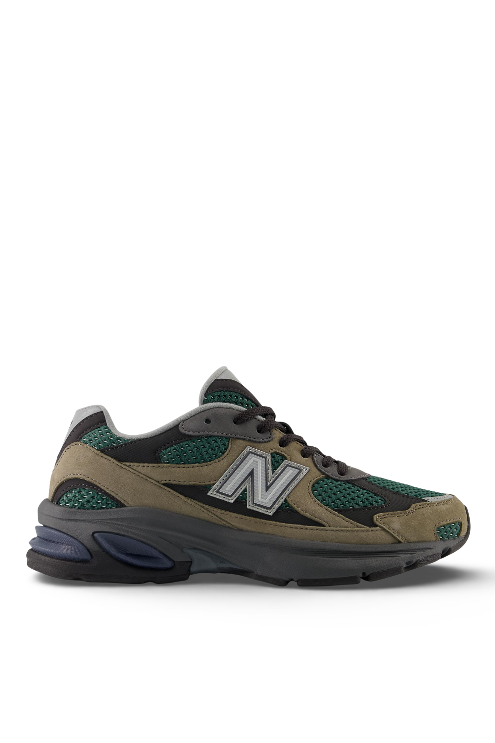 תמונה קידמית של נעלי סניקרס 2010