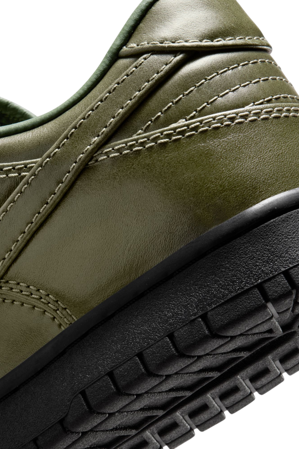 נעלי סניקרס דאנק לואו רטרו פרימיום