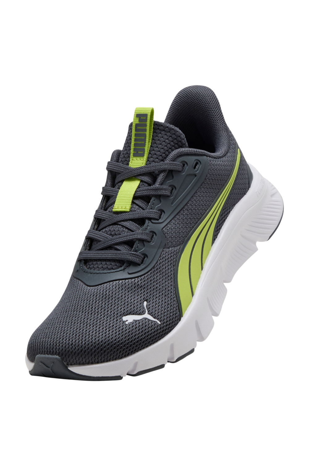 תמונת פנים של נעלי סניקרס פלקס פוקוס