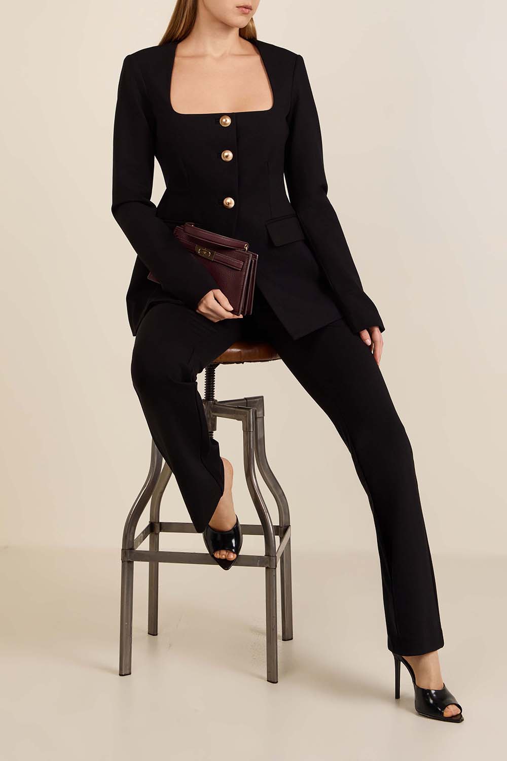 תמונת דוגמן קידמית של תיק קרוס בודי