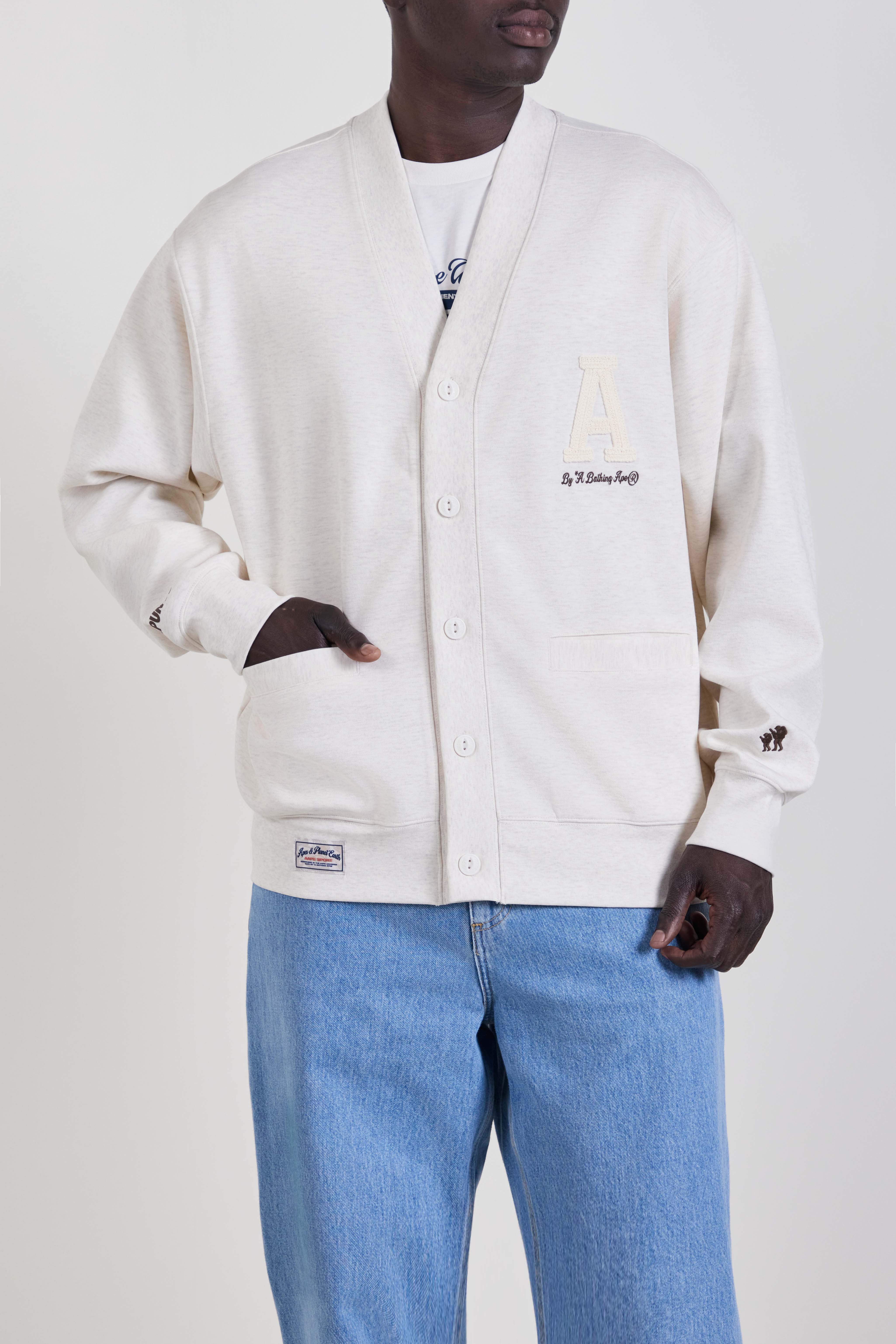 תמונת דוגמן קידמית של קרדיגן בגזרה ישרה