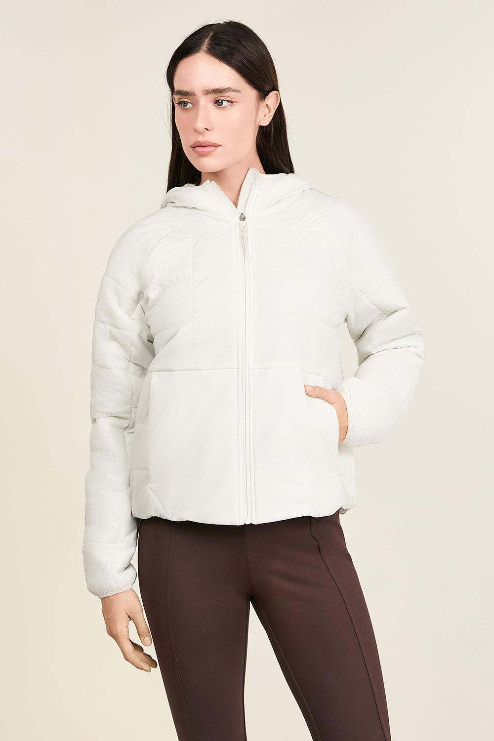 תמונת דוגמן קידמית של Route Ready Lightweight Insulated Vest