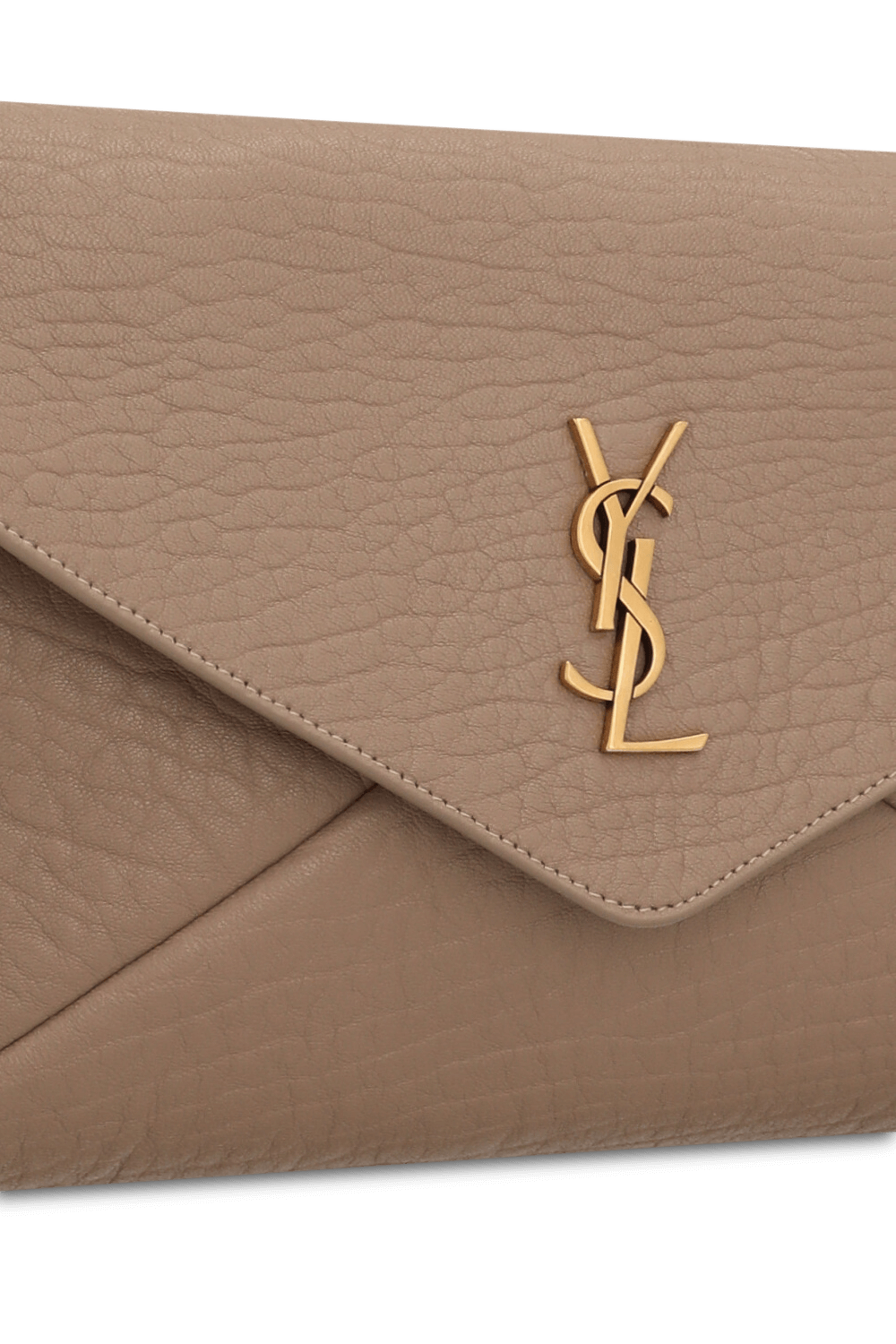 תמונת תקריב של תיק קלאץ' מעטפה