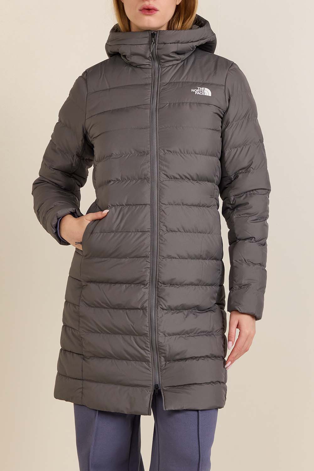 תמונת דוגמן קידמית של מעיל פוך