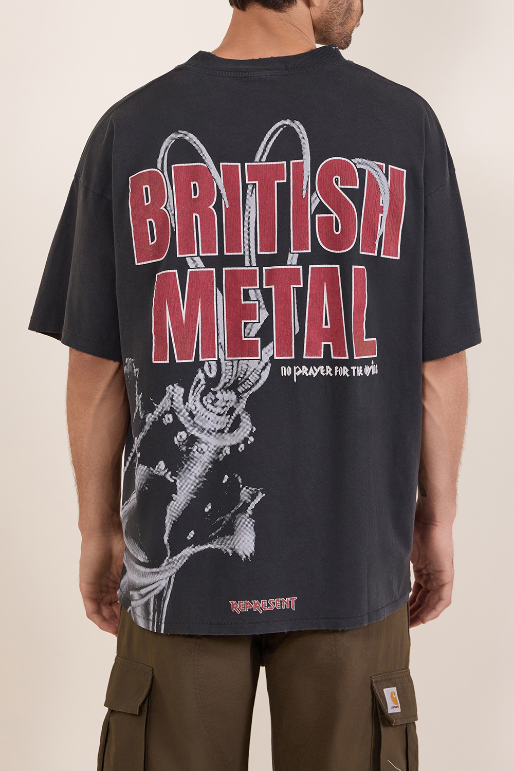 תמונת תקריב דוגמן של חולצת טי במהדורת 50 שנה לאיירון מיידן