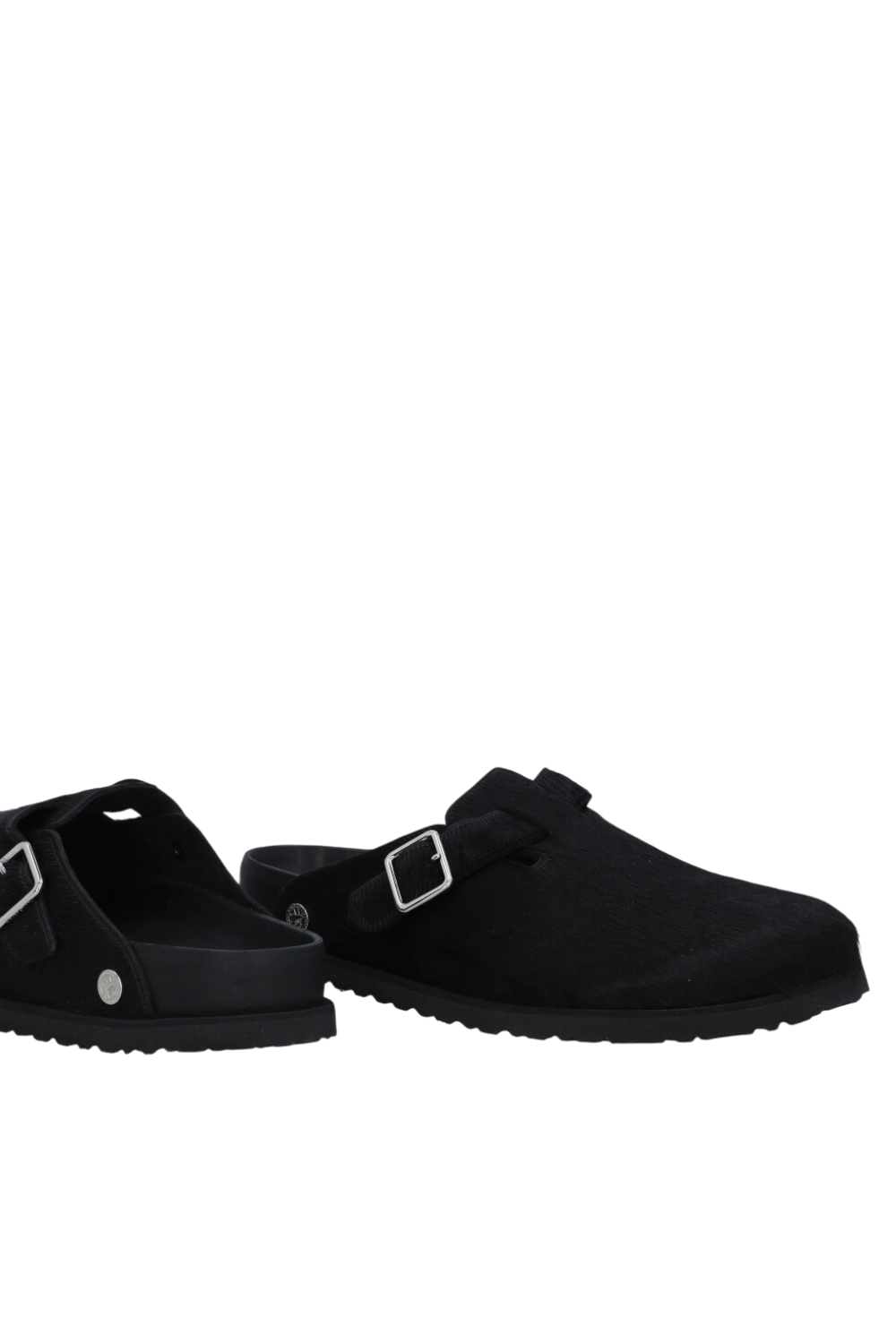 תמונת תקריב של כפכפי בוסטון