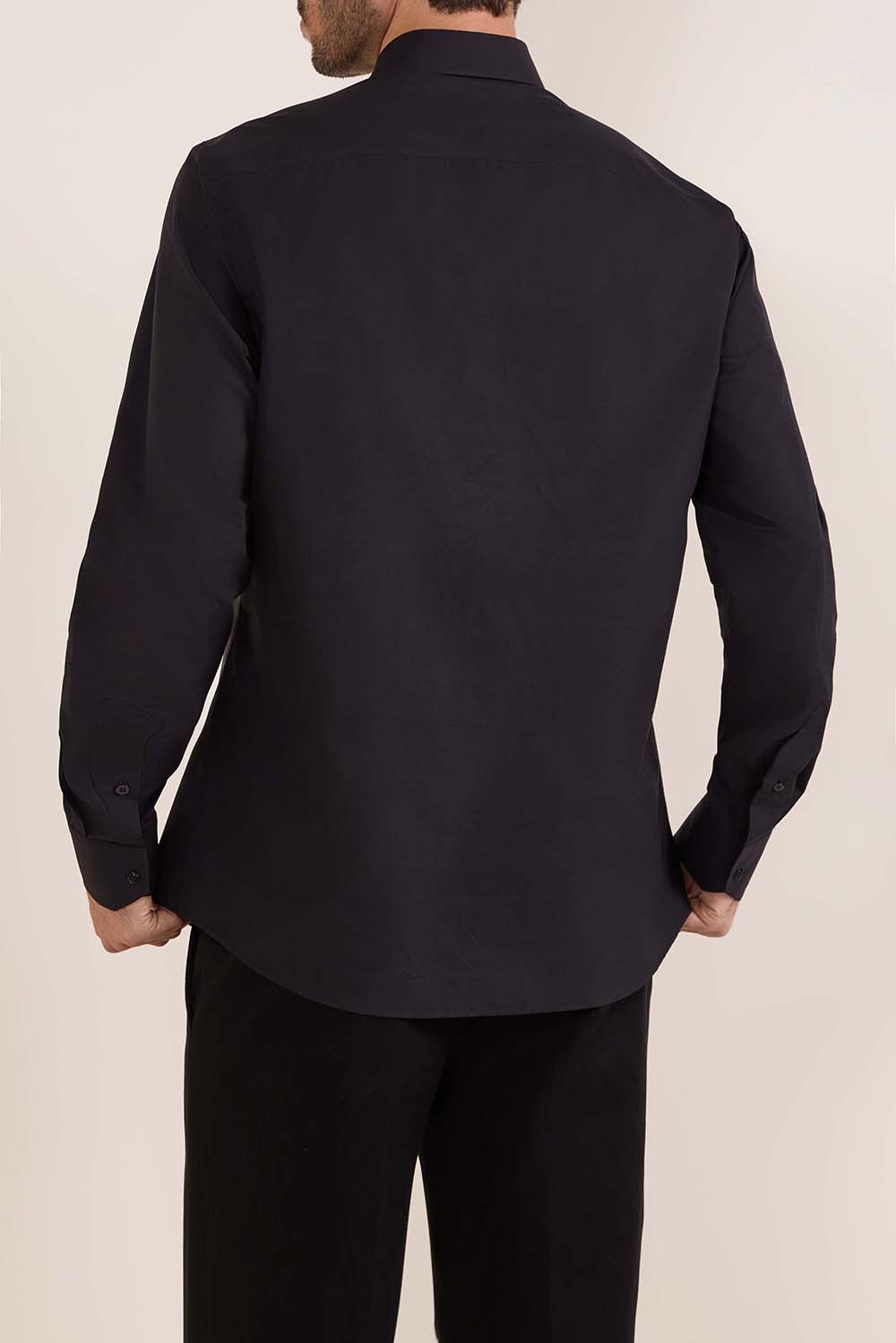 תמונת דוגמן אחורית של חולצת כפתורים