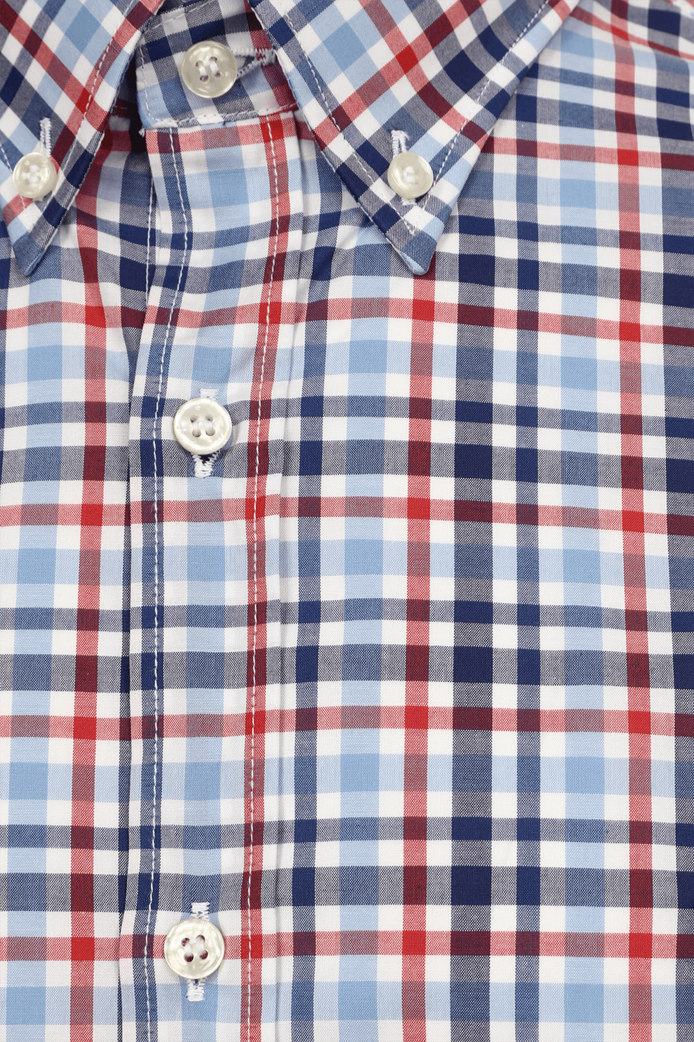 תמונה אחורית של חולצת משבצות מכופתרת