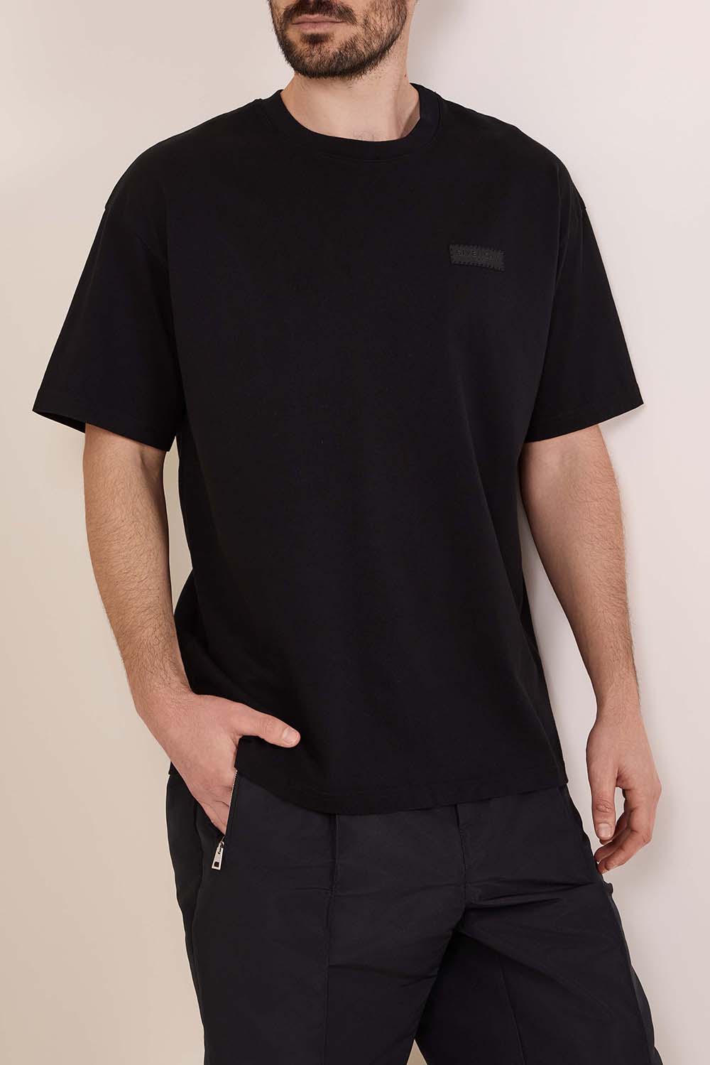 תמונת דוגמן קידמית של חולצת טי