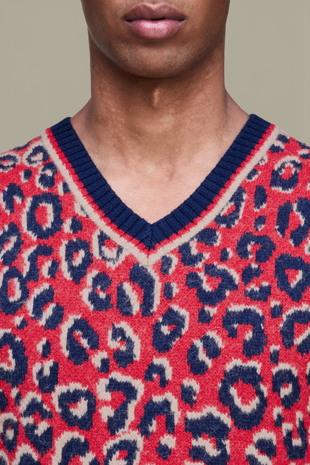 תמונת תקריב דוגמן של אפודה