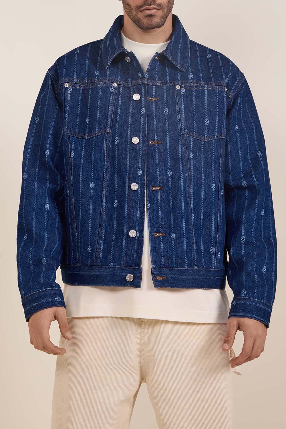 תמונת דוגמן קידמית של ז'קט ג'ינס