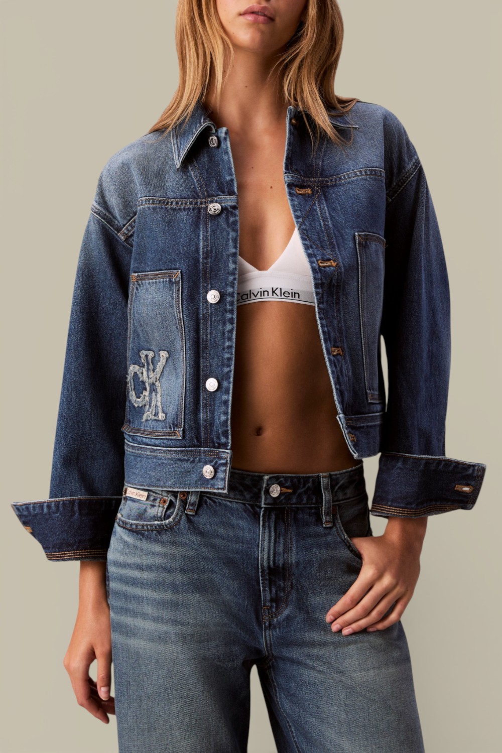 תמונת דוגמן קידמית של ז'קט ג'ינס קרופ