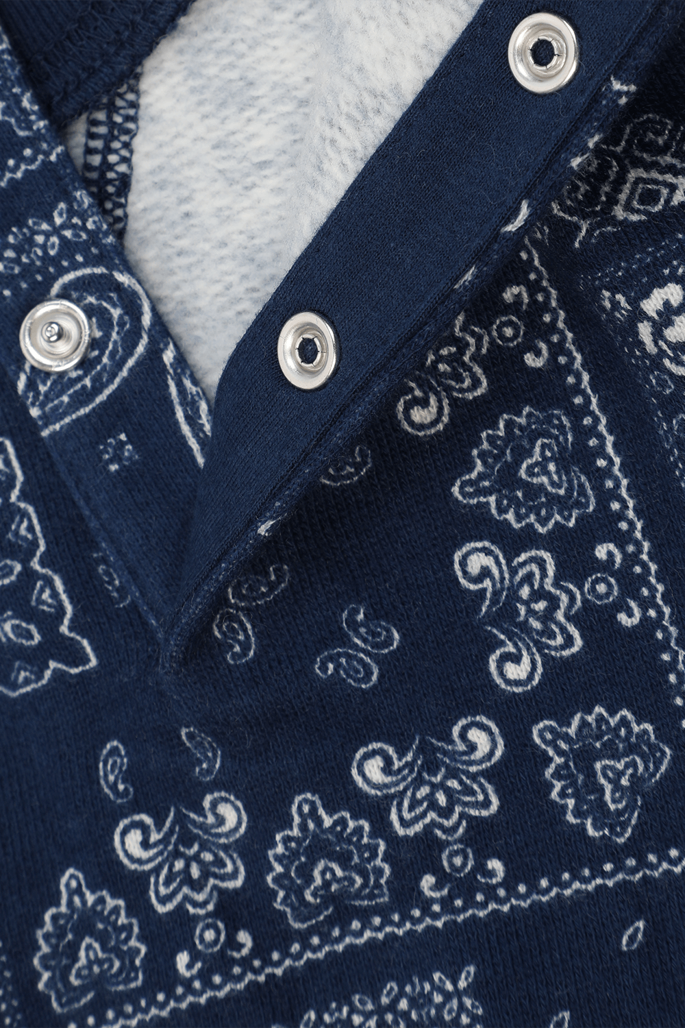 תמונת פנים של סט פיג'מה פוטר בהדפס בנדנה - גילאי 3-24 חודשים