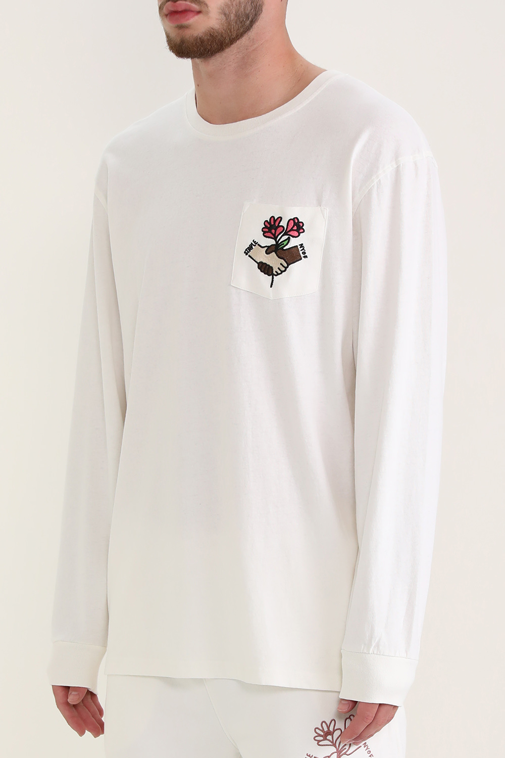 תמונת דוגמן קידמית של סטייפל X אן ווי או אף חולצת טי גרפית ארוכה