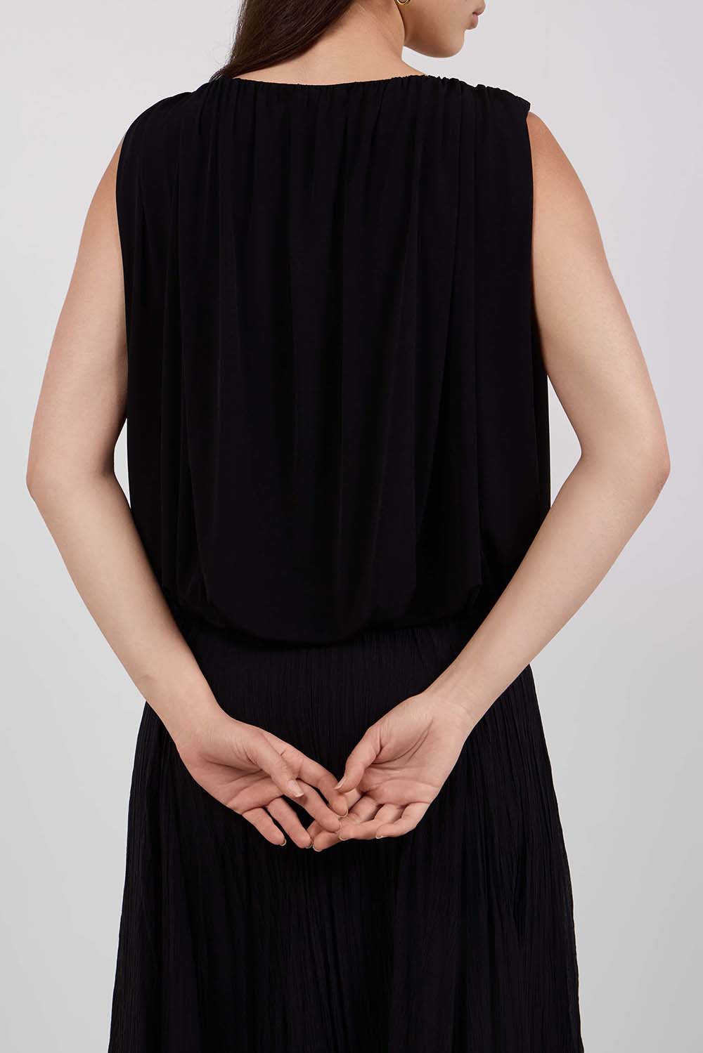 תמונת דוגמן אחורית של גופיית בלון