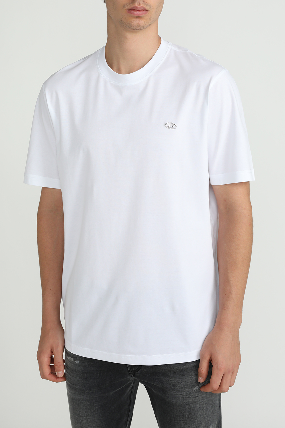 תמונת דוגמן קידמית של חולצת טי