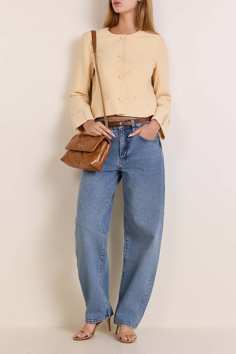 תמונת דוגמן קידמית של תיק כתף קירה קווילט סמול