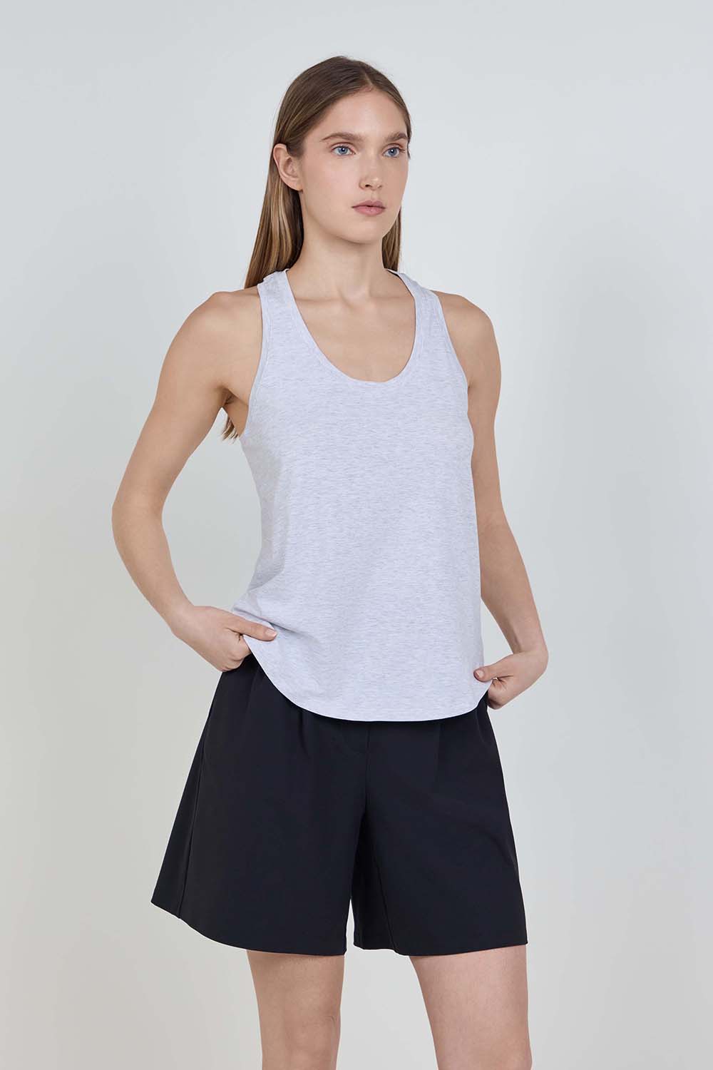 תמונת דוגמן קידמית של Love Tank Top