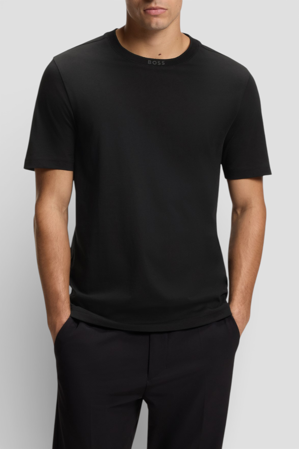 תמונת דוגמן קידמית של חולצת טי