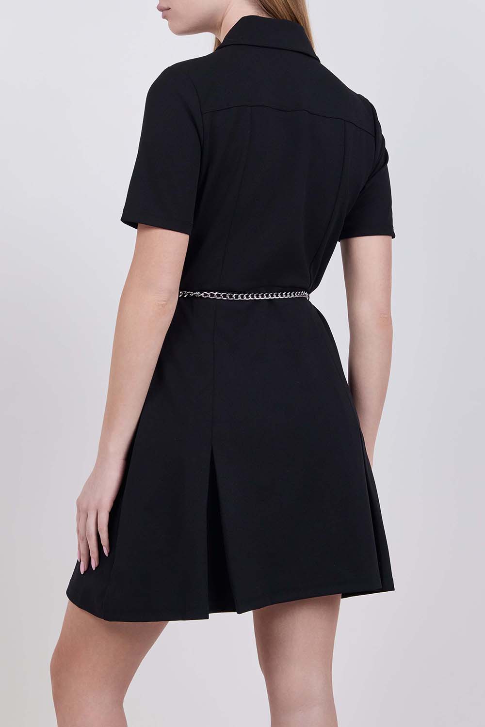 תמונת דוגמן אחורית של שמלת מיני מחוייטת