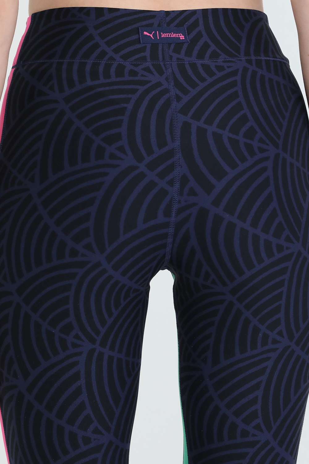 תמונת תקריב דוגמן של פומה X למלם מכנסי טייץ` 7/8