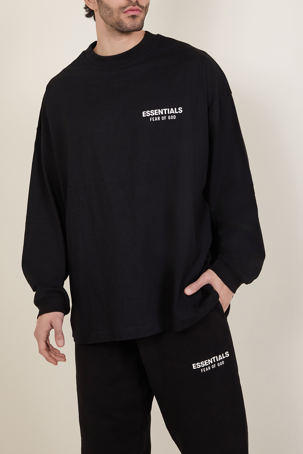 תמונת דוגמן קידמית של חולצת טי