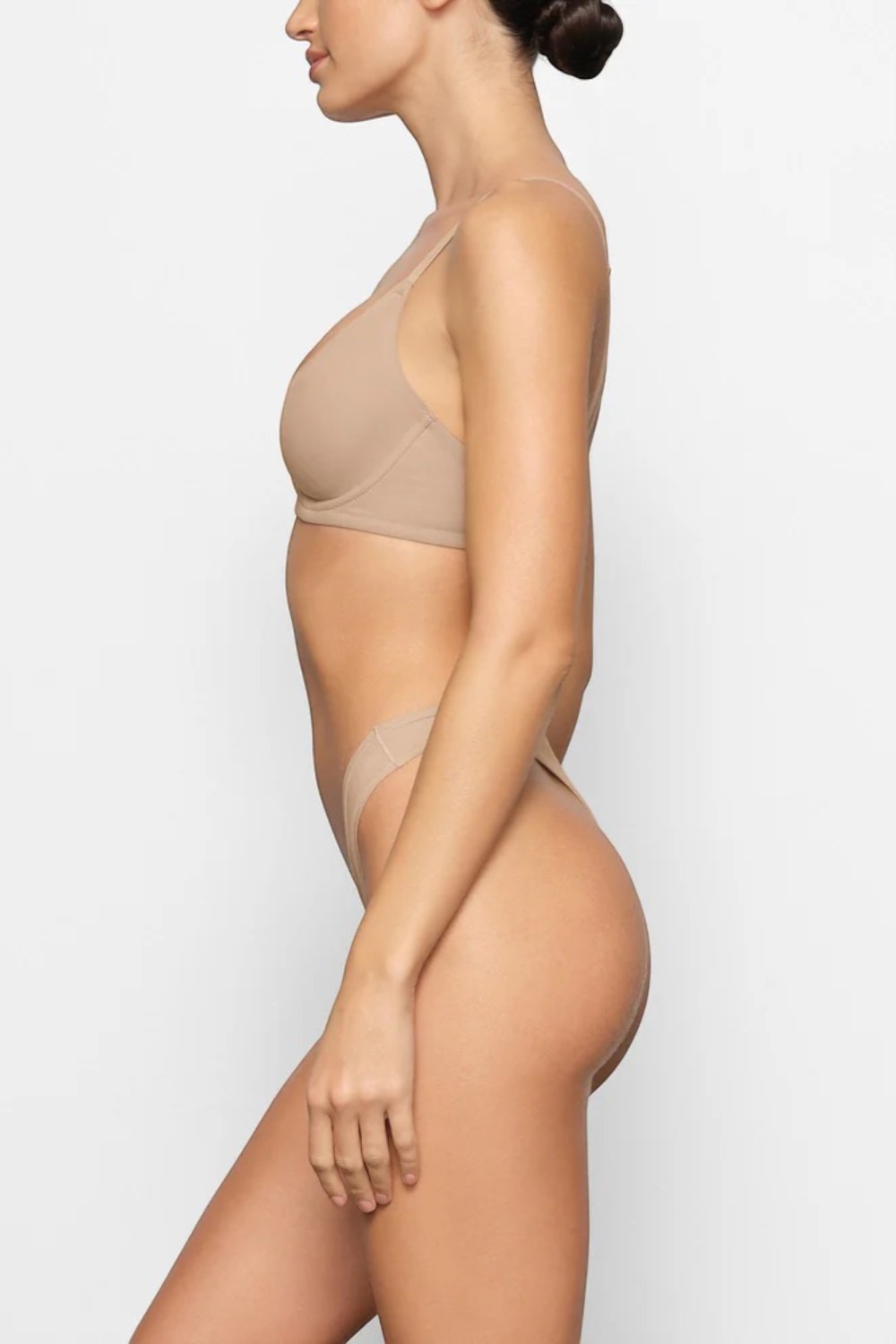 תמונת דוגמן קידמית של UNLINED DEMI BRA