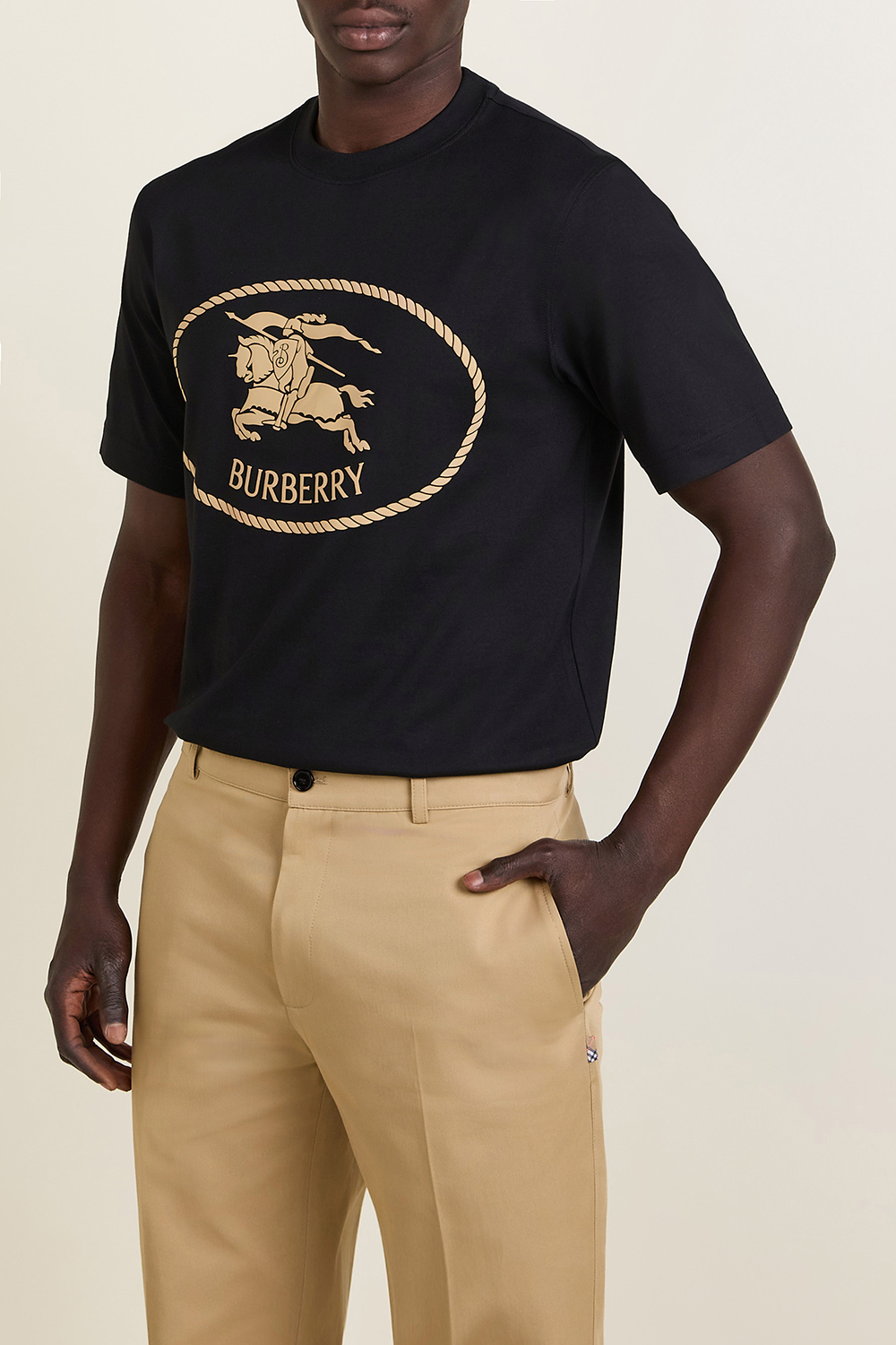 תמונת דוגמן קידמית של חולצת טי