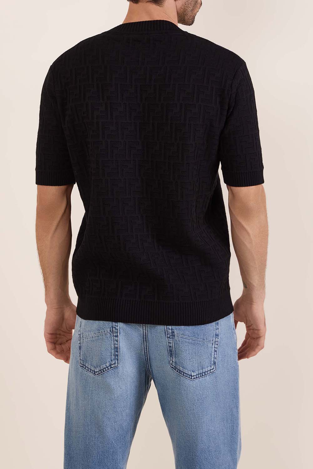 תמונת דוגמן אחורית של חולצת סריג כותנה