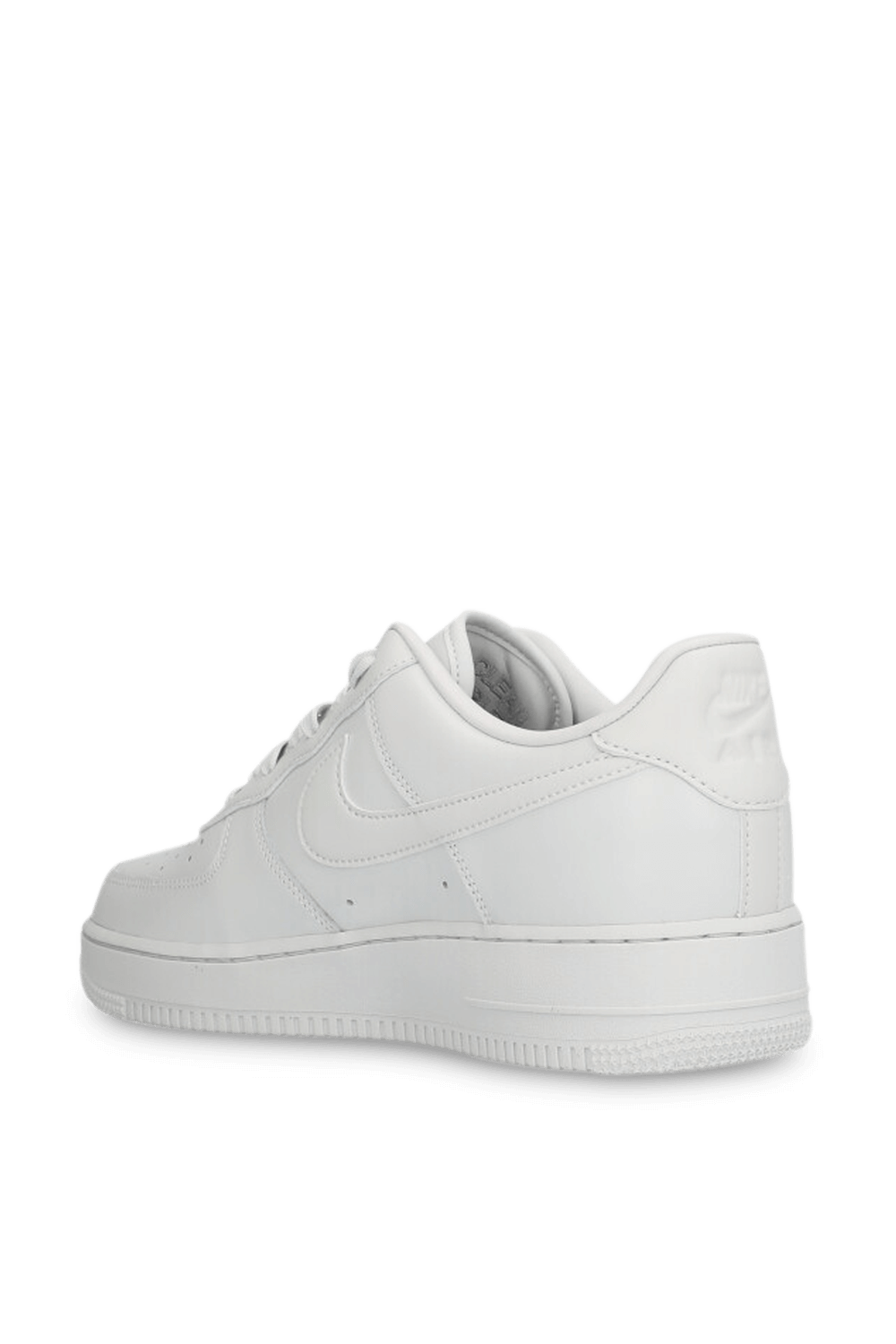 תמונה אחורית של נעלי סניקרס אייר פורס