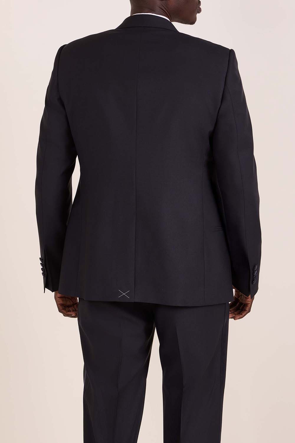 תמונת דוגמן אחורית של חליפת שלושה חלקים מחוייטת