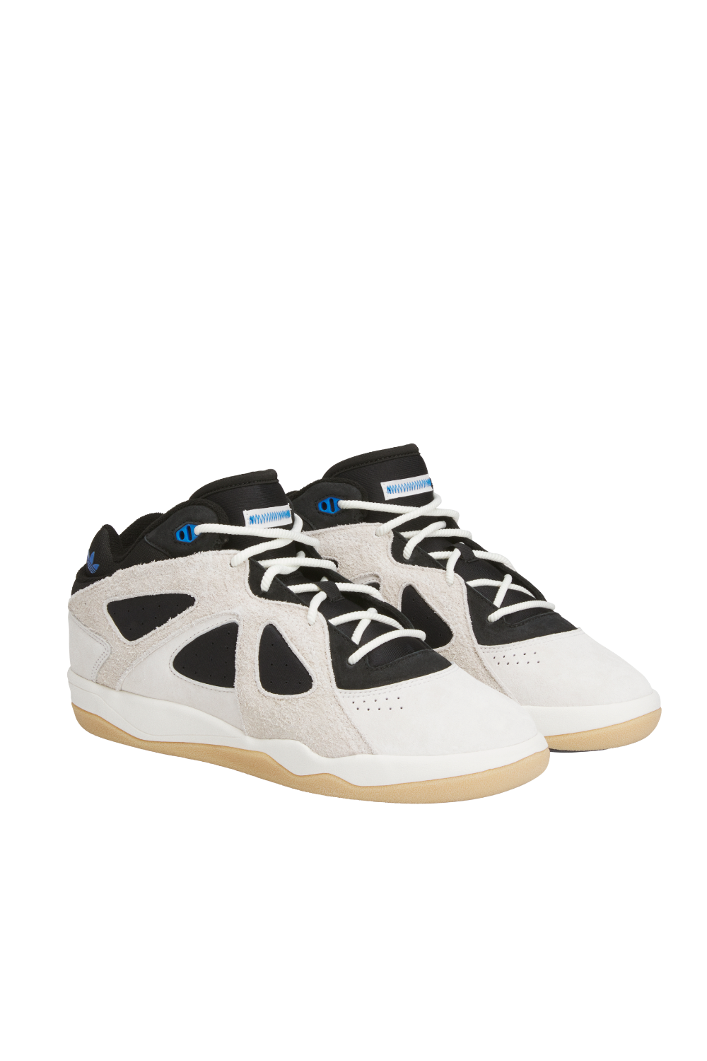 תמונת פנים של נעלי סניקרס בד באני x אדידס