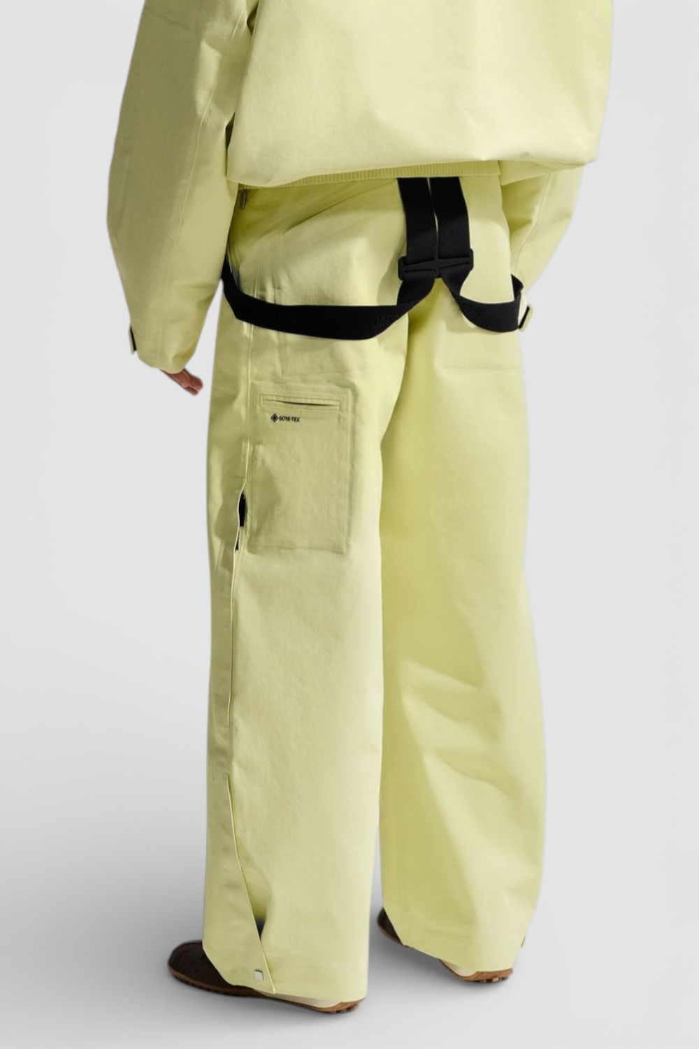 תמונת דוגמן אחורית של מכנסיים ארוכים נייקי X ג'קמוס