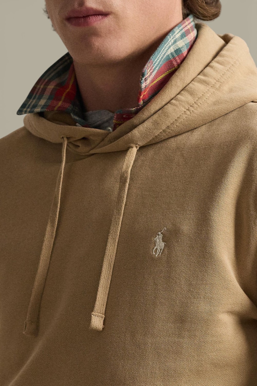 תמונת תקריב דוגמן של קפוצ'ון כותנה