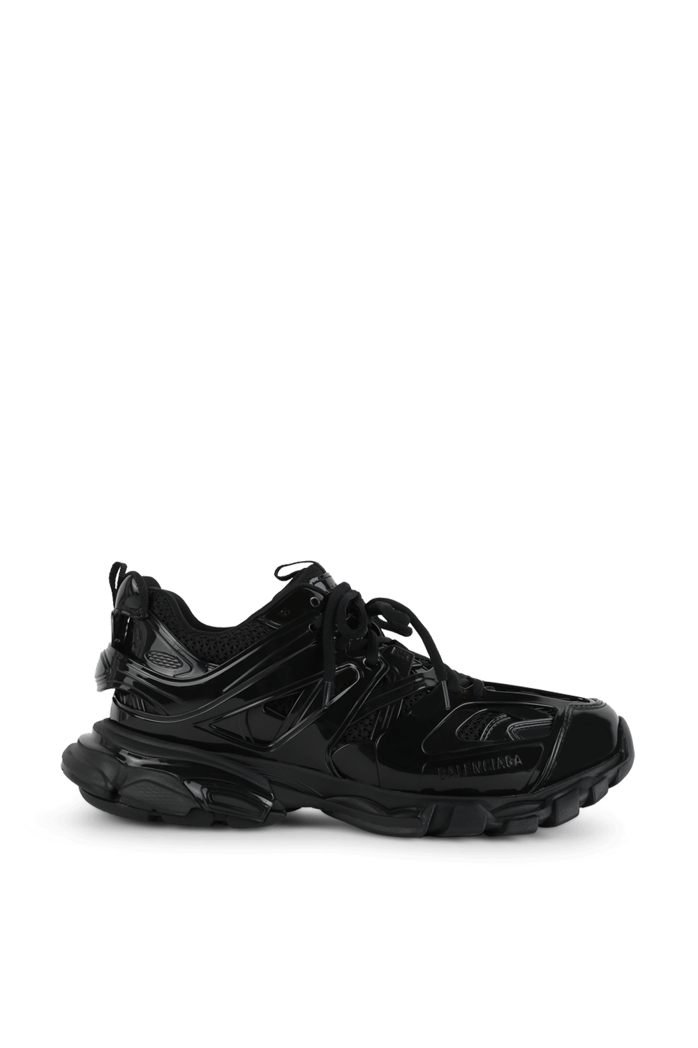 תמונה קידמית של נעלי סניקרס טראק