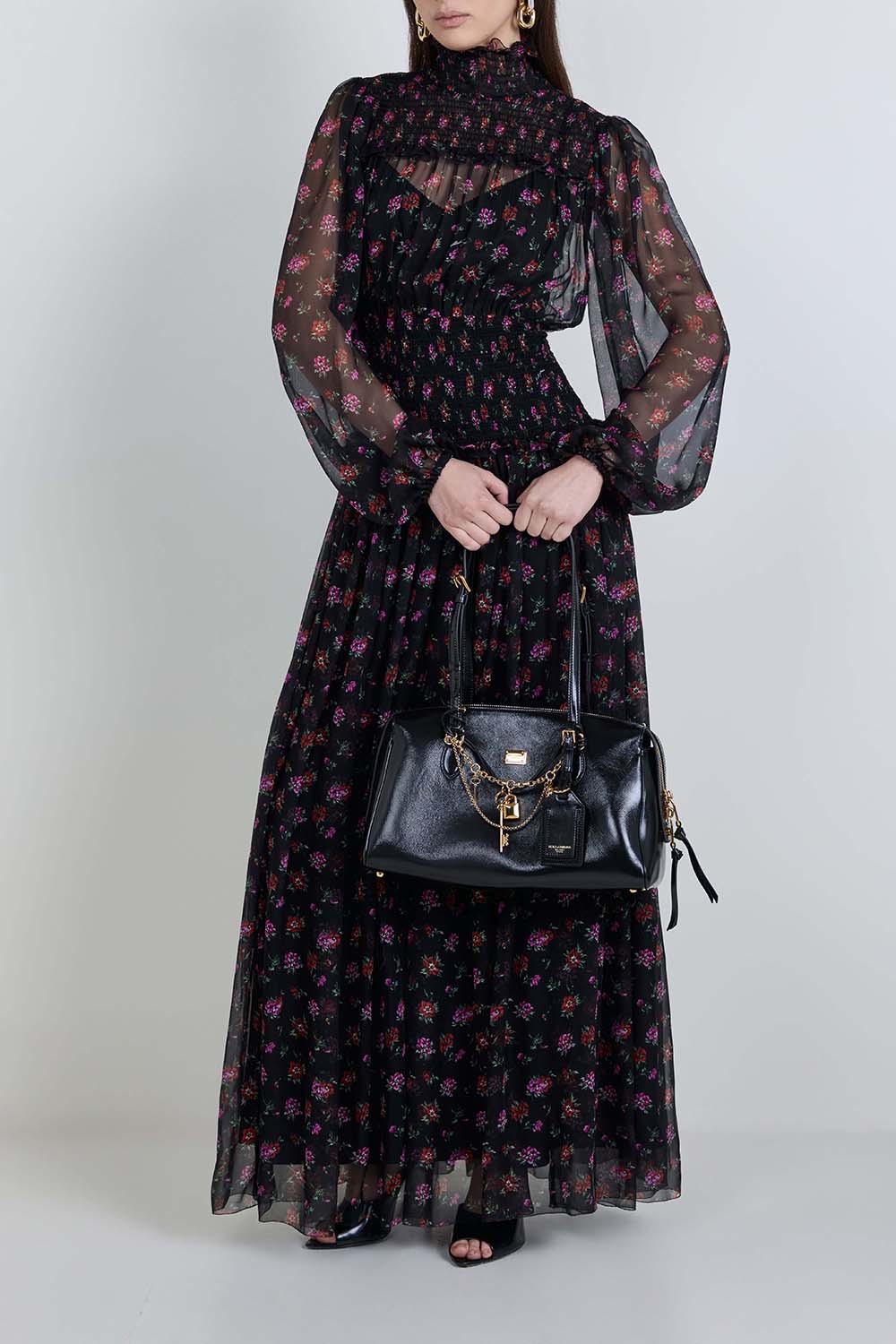 תמונת דוגמן קידמית של תיק כתף ויטוריה